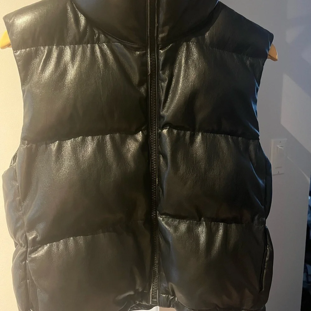 Wilfred Free Vista puffer vest with primaloft *as is - Picture 2 of 6